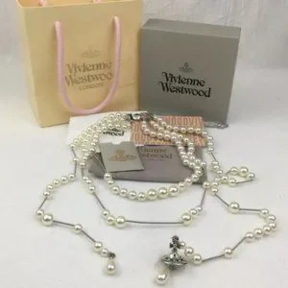Vivienne Westwood Irregular Three Row Pearl Bas Relief Choker in Silver - Picture 5 of 5